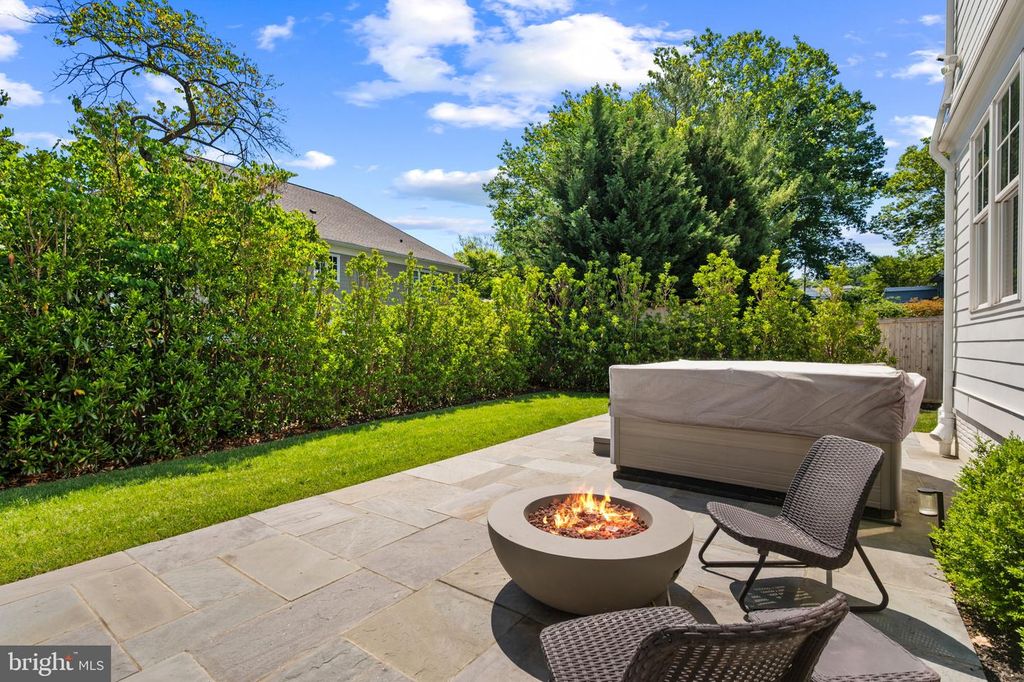 Image 66 of property listing at 7607 HEMLOCK ST, Bethesda, MD 20817