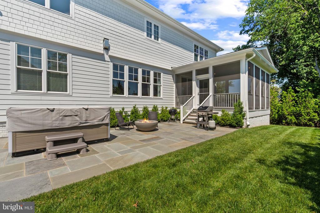 Image 68 of property listing at 7607 HEMLOCK ST, Bethesda, MD 20817