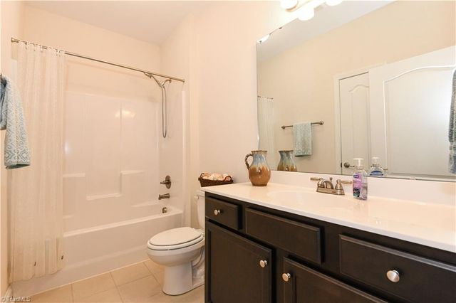 1629 Coopers Hawk Drive, Kernersville, NC 27284