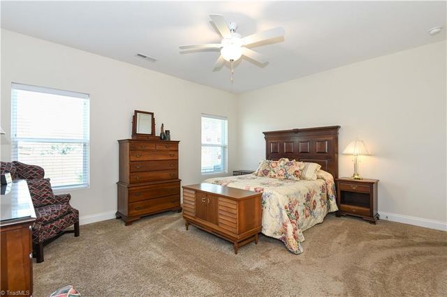 1629 Coopers Hawk Drive, Kernersville, NC 27284