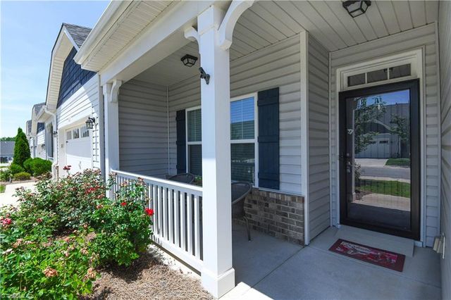1629 Coopers Hawk Drive, Kernersville, NC 27284