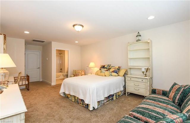 1629 Coopers Hawk Drive, Kernersville, NC 27284