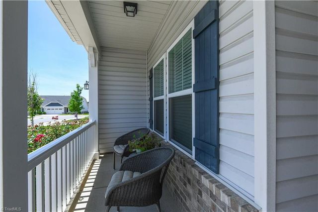 1629 Coopers Hawk Drive, Kernersville, NC 27284