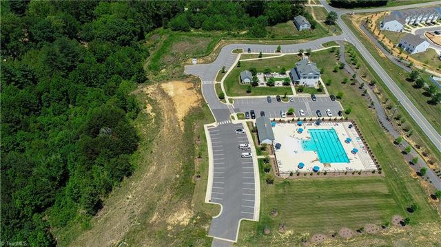 1629 Coopers Hawk Drive, Kernersville, NC 27284
