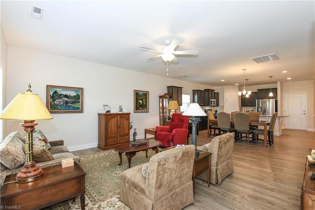 1629 Coopers Hawk Drive, Kernersville, NC 27284