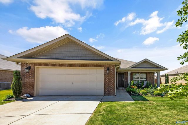 108 Tobin Lane, Hazel Green, AL 35750