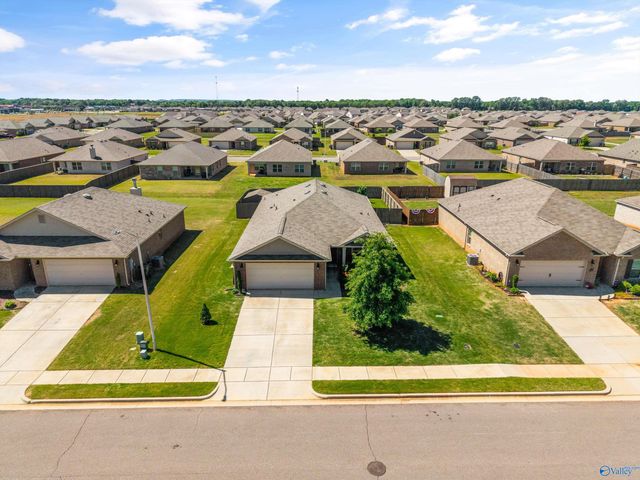 108 Tobin Lane, Hazel Green, AL 35750