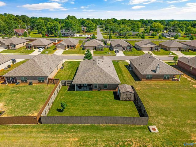 108 Tobin Lane, Hazel Green, AL 35750