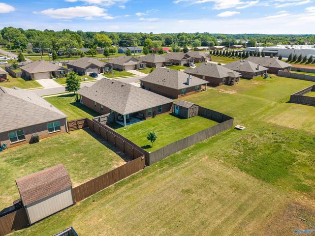 108 Tobin Lane, Hazel Green, AL 35750