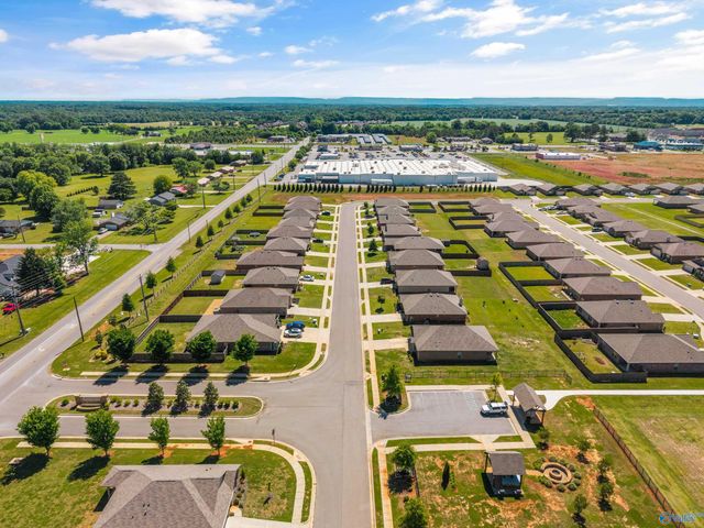108 Tobin Lane, Hazel Green, AL 35750