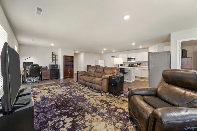 108 Tobin Lane, Hazel Green, AL 35750