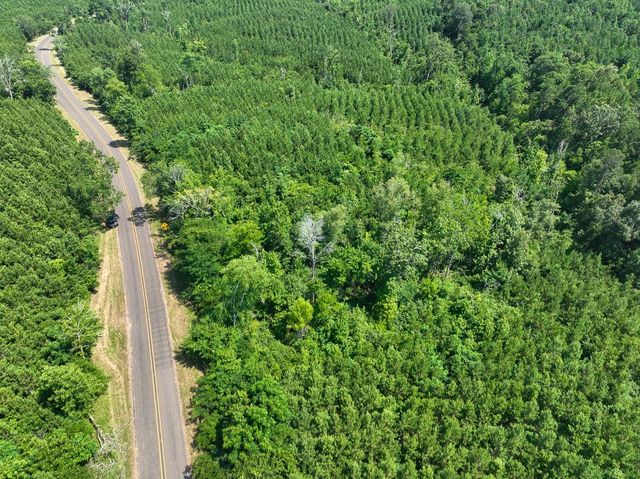 05 State Road 35, Geneva, TX 75959