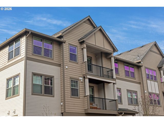 17124 Sw APPLEDALE Rd 401, Beaverton, OR 97007