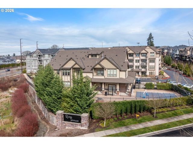 17124 Sw APPLEDALE Rd 401, Beaverton, OR 97007