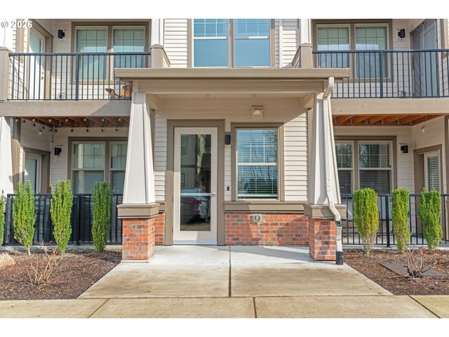 17124 Sw APPLEDALE Rd 401, Beaverton, OR 97007