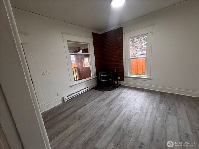 517 Water Street, South Bend, WA 98586