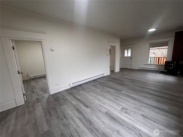 517 Water Street, South Bend, WA 98586