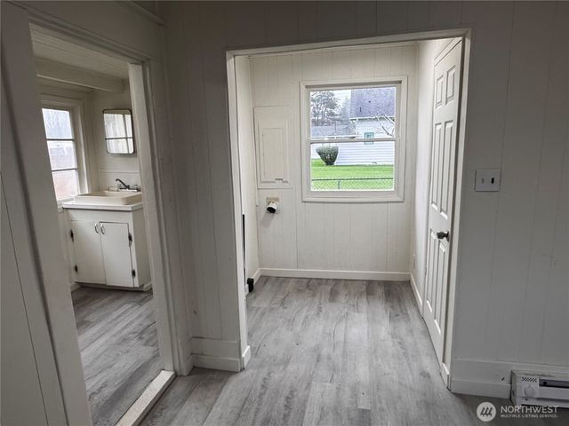 517 Water Street, South Bend, WA 98586