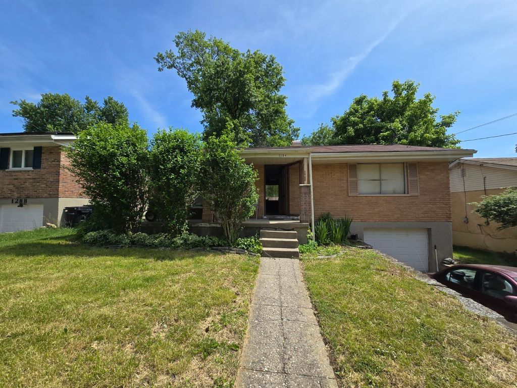 1284 Deliquia Drive, Cincinnati, OH 45230