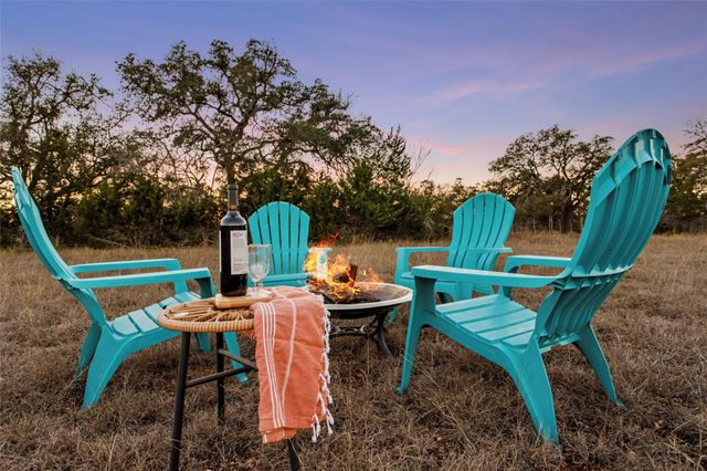623 Dario DR, Dripping Springs, TX 78620