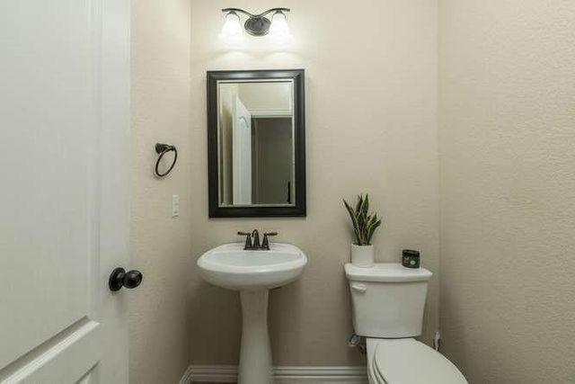 2469 Millbrook LOOP, Leander, TX 78641