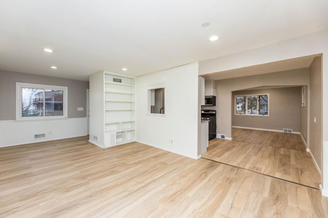 1700 Sherwood Avenue, Saint Paul, MN 55106