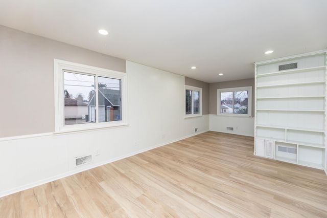 1700 Sherwood Avenue, Saint Paul, MN 55106