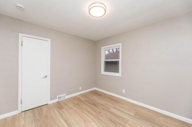 1700 Sherwood Avenue, Saint Paul, MN 55106