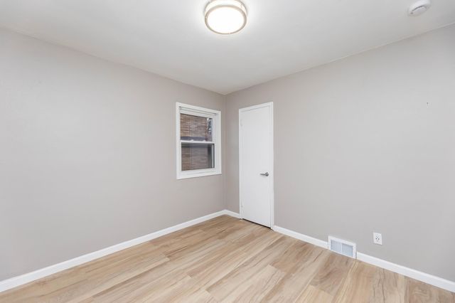 1700 Sherwood Avenue, Saint Paul, MN 55106