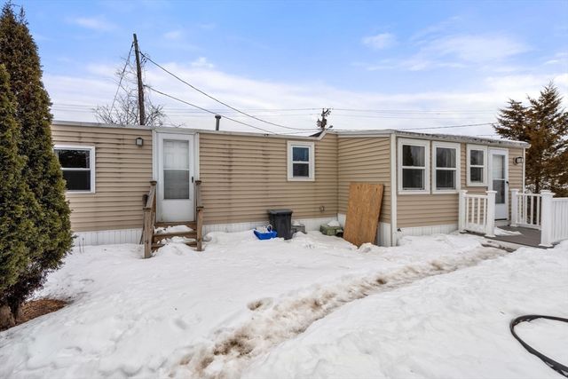 350 West Street 5, Ludlow, MA 01056