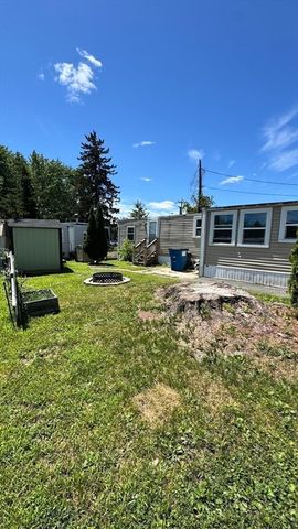 350 West Street 5, Ludlow, MA 01056