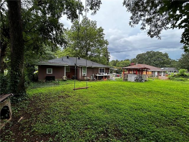 1035 Stoneybrook Road, Forest Park, GA 30297