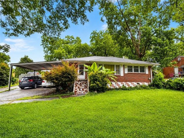 1035 Stoneybrook Road, Forest Park, GA 30297