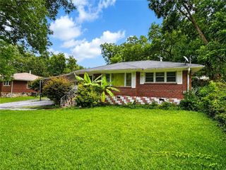 1035 Stoneybrook Road, Forest Park, GA 30297