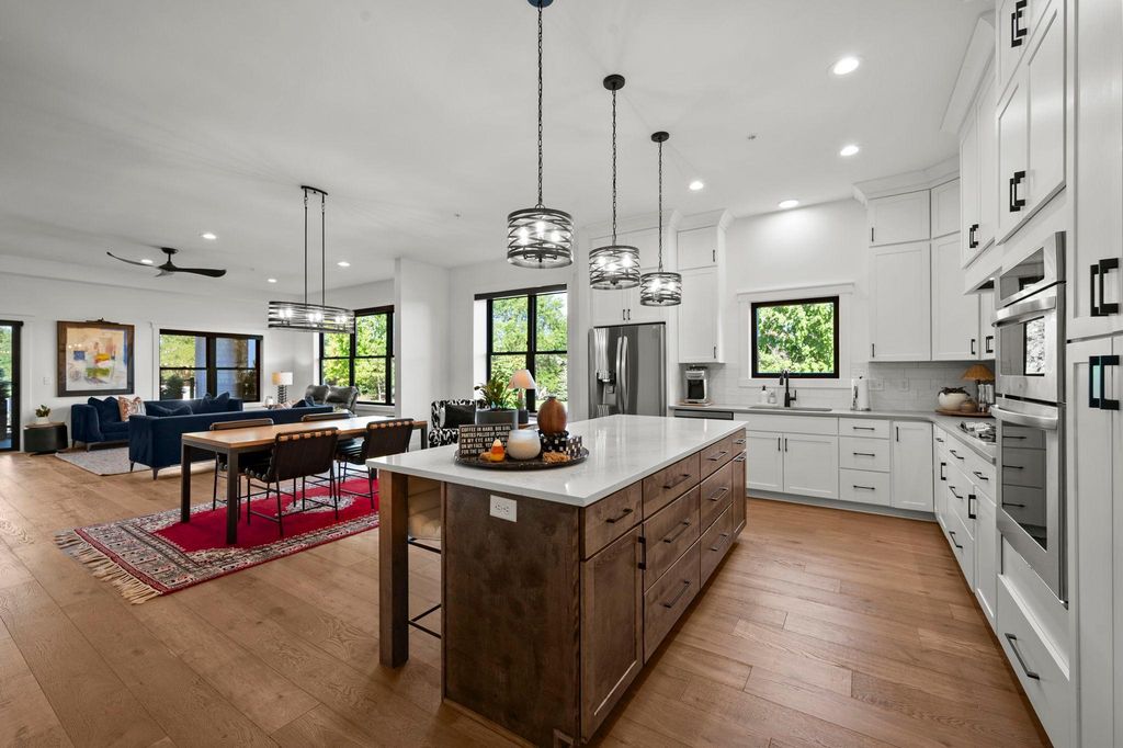 5734 Shady Oak Road 11, Minnetonka, MN 55343 — photo 3