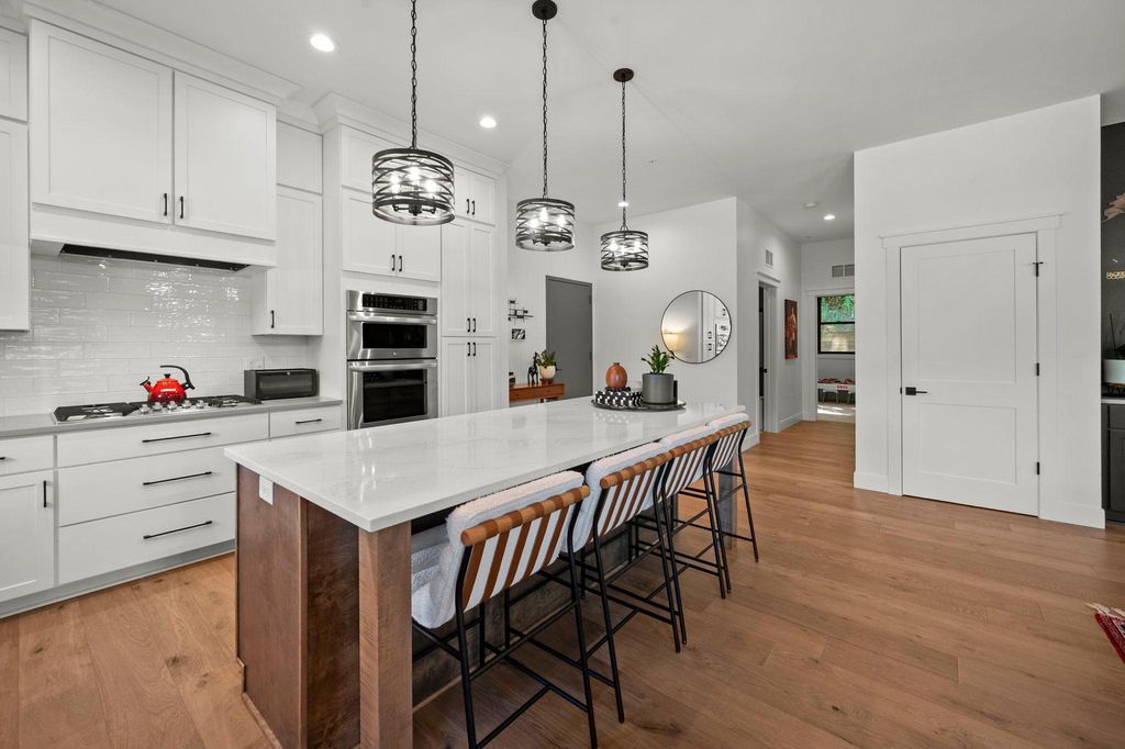 5734 Shady Oak Road 11, Minnetonka, MN 55343 — photo 5
