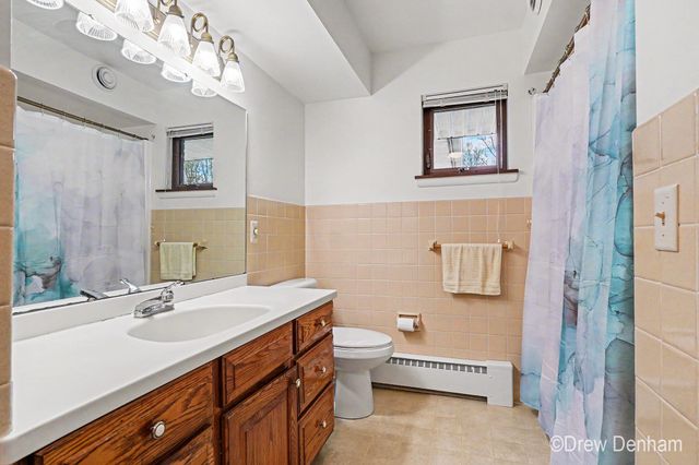 2525 S 8 Mile Road, Auburn, MI 48611