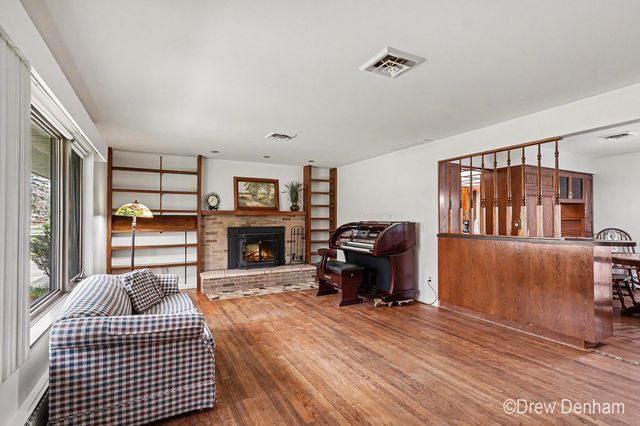 2525 S 8 Mile Road, Auburn, MI 48611