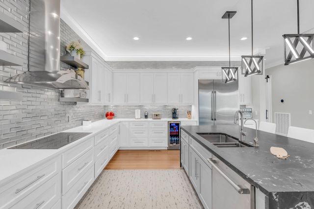 290 Edgewater Way, Jasper, TN 37347