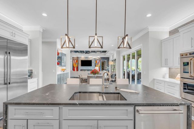 290 Edgewater Way, Jasper, TN 37347