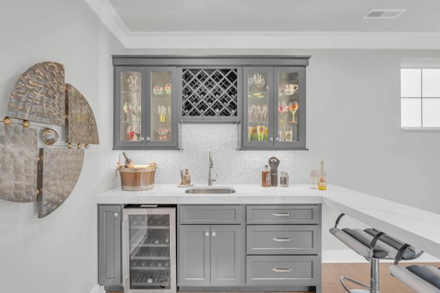 290 Edgewater Way, Jasper, TN 37347