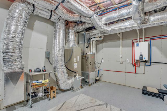 290 Edgewater Way, Jasper, TN 37347