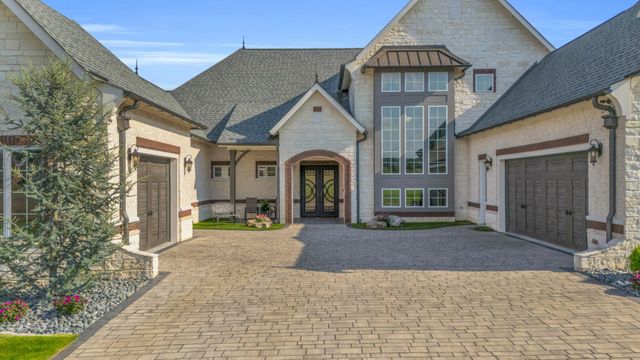 290 Edgewater Way, Jasper, TN 37347