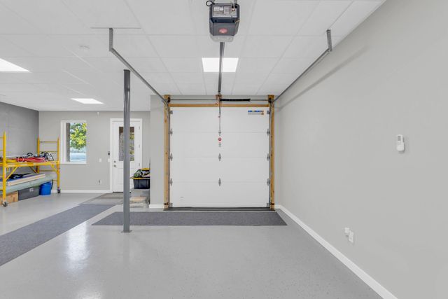 290 Edgewater Way, Jasper, TN 37347