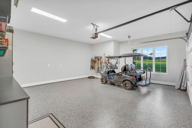 290 Edgewater Way, Jasper, TN 37347