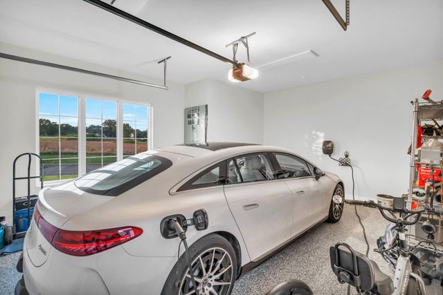 290 Edgewater Way, Jasper, TN 37347