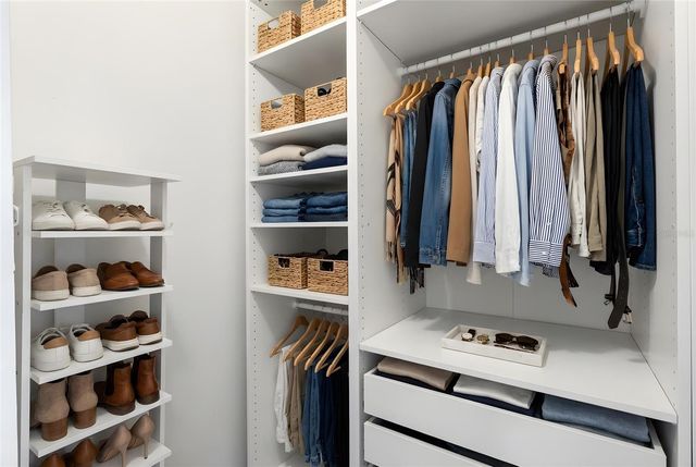 4608 VINTAGE DRIVE, Sarasota, FL 34243