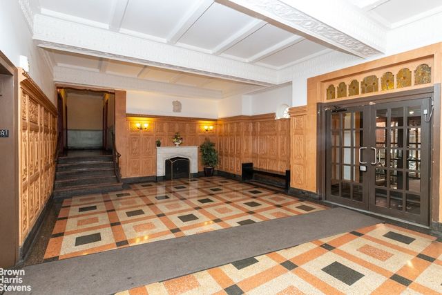 3520 73rd St Apt 6O, New York City, NY 11372