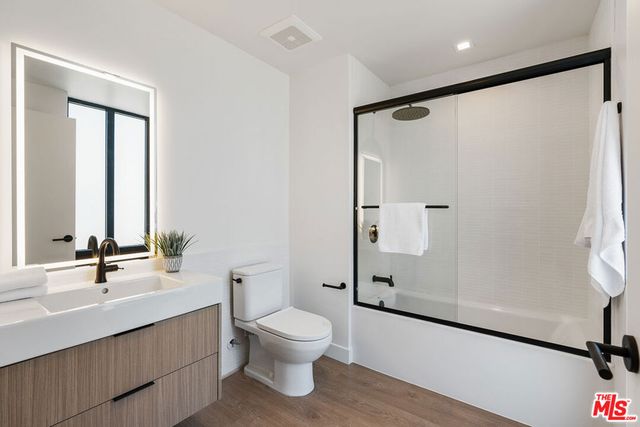 10700 Tabor Street 226, Los Angeles, CA 90034