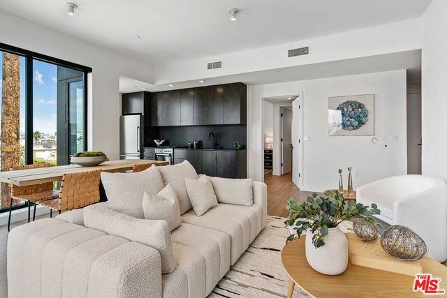 10700 Tabor Street 226, Los Angeles, CA 90034